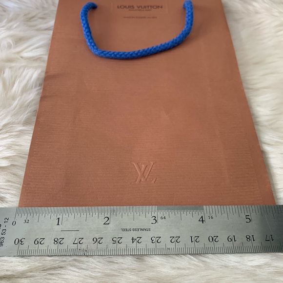 2 Authentic Louis Vuitton Paper Gift Bags Bundle - Picture 3 of 9